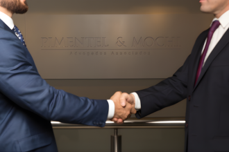 A comunicação interna e externa é decisiva para a estabilidade durante a recuperação judicial, destaca Lucas Gomes Mochi.