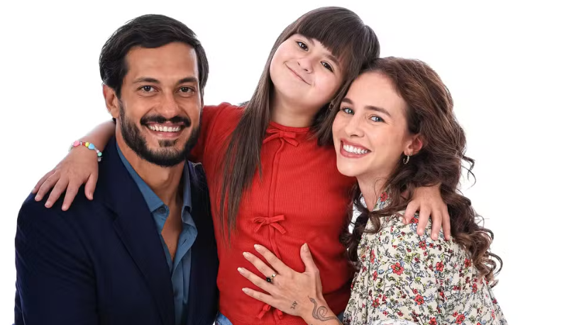 Da esquerda para a direita: Raphael Vianna, Juju Teófilo e Laryssa Ayres | Créditos: Ricardo Bufolin)